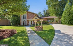 6426 HOLLINS Drive, BETHESDA, MD 20817