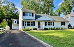 35 Fairview Drive, Middletown, NJ 07748