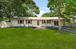 20 Terry Lane E, Wareham, MA 02571