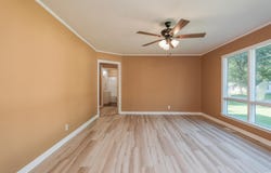 615 S McCombs, Martin, TN 38237