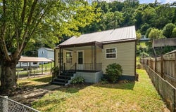 30 Westwood Drive, Cabin Creek, WV 25035