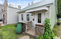 1505 West 14TH Street, Davenport, IA 52804