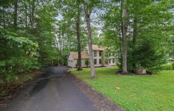 5286 Hilltop Circle, East Stroudsburg, PA 18301
