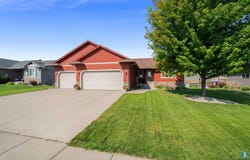 1005 N Cole Ave, Tea, SD 57064