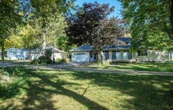 21183 Yale Ave, Shell Rock, IA 50670