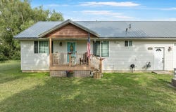 404 5th Ave, Max, ND 58759