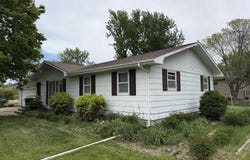 632 S Albert St, Freeman, SD 57029