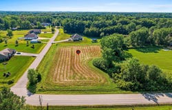 BLACK WALNUT Way, LITTLE SUAMICO, WI 54171