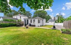 160 Coburn Street, Warwick, RI 02889