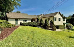 25 Lofty Lane, Montana Mines, WV 26586