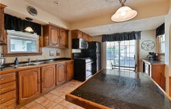 556 Poland Avenue, Struthers, OH 44471
