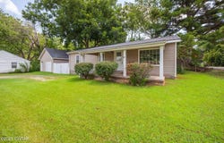 1402 Dungan Street, Humboldt, TN 38343