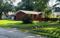302 S Ross St, Versailles, MO 65084