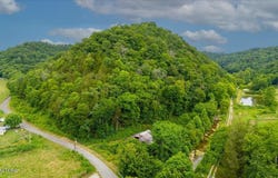 Knob Creek Rd, Celina, TN 38551