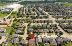 304 E Clover Park Drive, Fort Worth, TX 76140