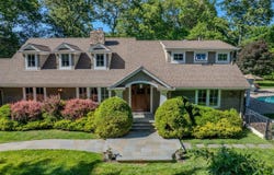 55 Wynn Court, Muttontown, NY 11791