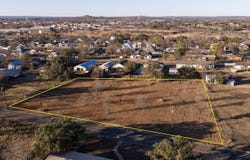 TBD E Wallace Street, Llano, TX 78643-0000