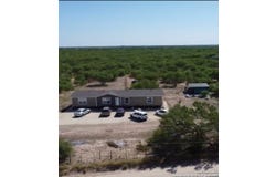 5581 FM 1986, La Pryor, TX 78872