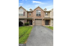 237 MERIWEATHER DRIVE, CHAMBERSBURG, PA 17201