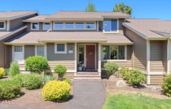 1302 Highland View Loop, Redmond, OR 97756