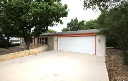 217 Painted Rock Dr, Kerrville, TX 78028