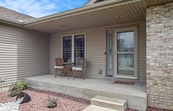 57374 Jade Circle, Goshen, IN 46528-6271