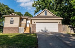 15 Coalburn Circle, Bella Vista, AR 72715