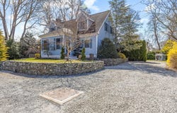 32 Everett Road, Buzzards Bay, MA 02532