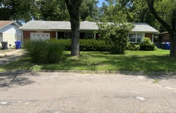 1105 Herold, Sedalia, MO 65301