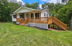 5290 Dixie Hill Rd, Buckingham, VA 23921