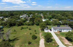 1604 Travis Street, Bellmead, TX 76705