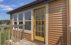 402 E Broadway, Rock Springs, WI 53961-9796