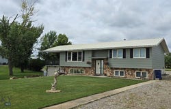 112 6th N, Winifred, MT 59489
