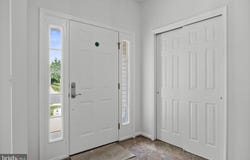 7 COVERED BRIDGE CIRCLE, COLUMBUS, NJ 08022