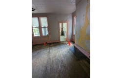1261 High St, Spring Hill, PA 15212
