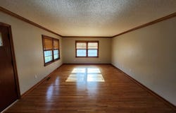411 E Mulvane St, Mulvane, KS 67110
