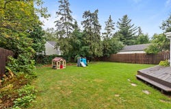 165 RIVER Drive, APPLETON, WI 54915