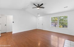 8424 Gardenside Lane Lane, Powell, TN 37849
