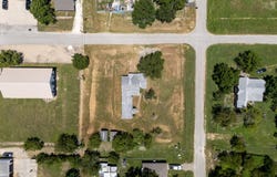 325 E Bell ST, Bartlett, TX 76511