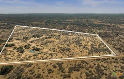 6304-A County Road 110, Llano, TX 78643