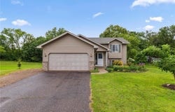 207 Ash Street E, Annandale, MN 55302