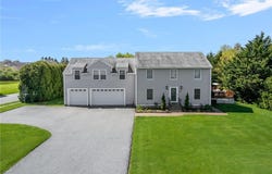 136 Corporate Place, Middletown, RI 02842