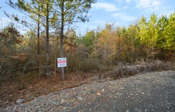 27 Painted Bunting Trail, Smithville, OK 74957