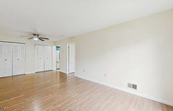 34 Howard Ct, Newark City, NJ 07103-3447