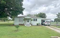 422 E 11th Street, Prague, OK 74864