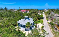540 GULF BAY ROAD, LONGBOAT KEY, FL 34228