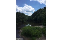 1944 CROSSINGS VIEW ROAD, PAW PAW, WV 25434