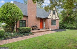 15 GRAVERS LANE, BLACKWOOD, NJ 08012