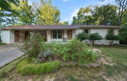 1103 N Cedar, Searcy, AR 72143