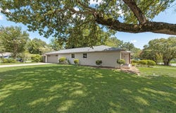 3002 Tanglewood Drive, Commerce, TX 75428